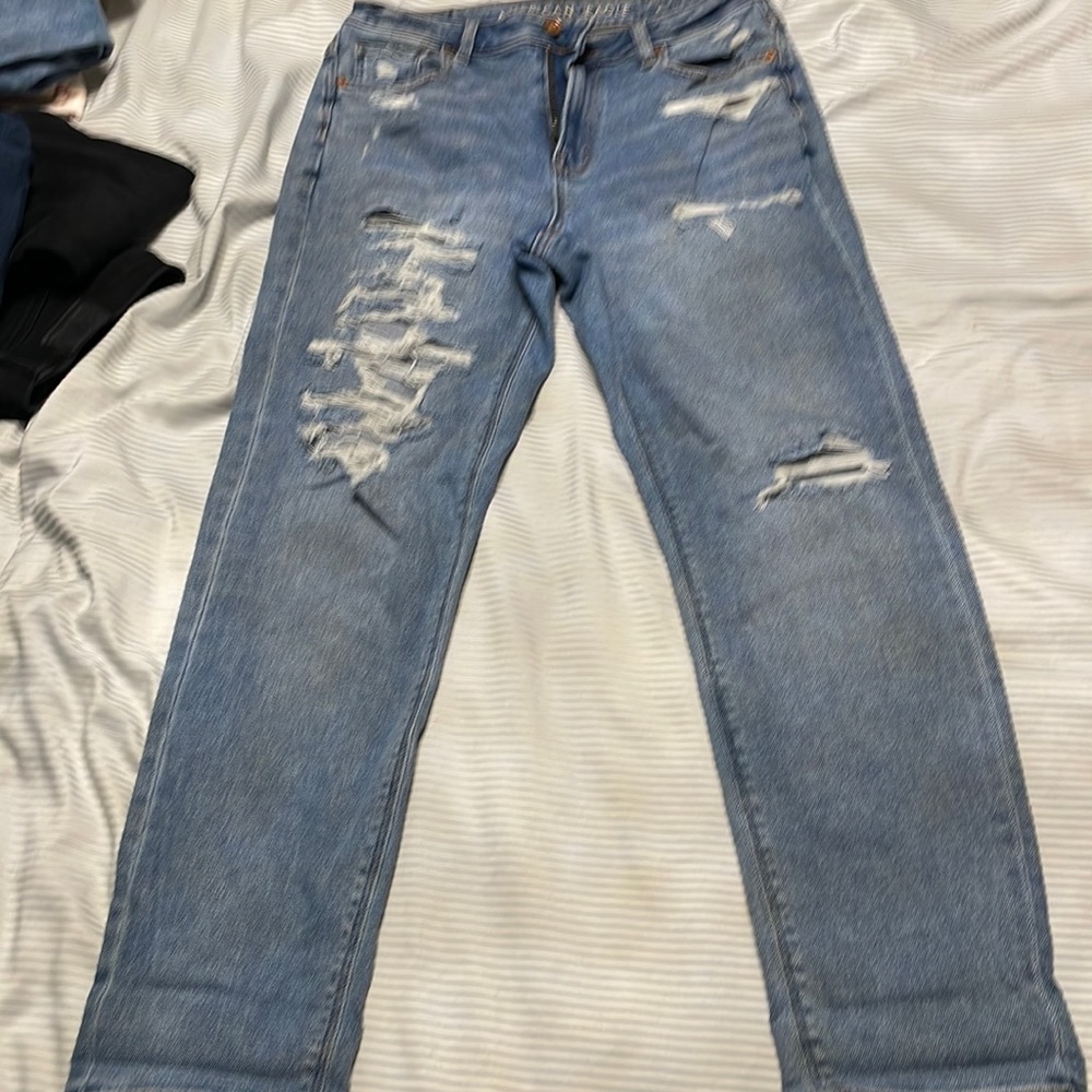 Ae mom jeans
